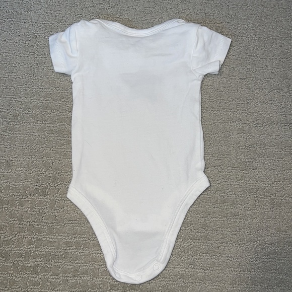Bloomie’s Baby Bodysuits, 3 Pack, size newborn. - Picture 6 of 8